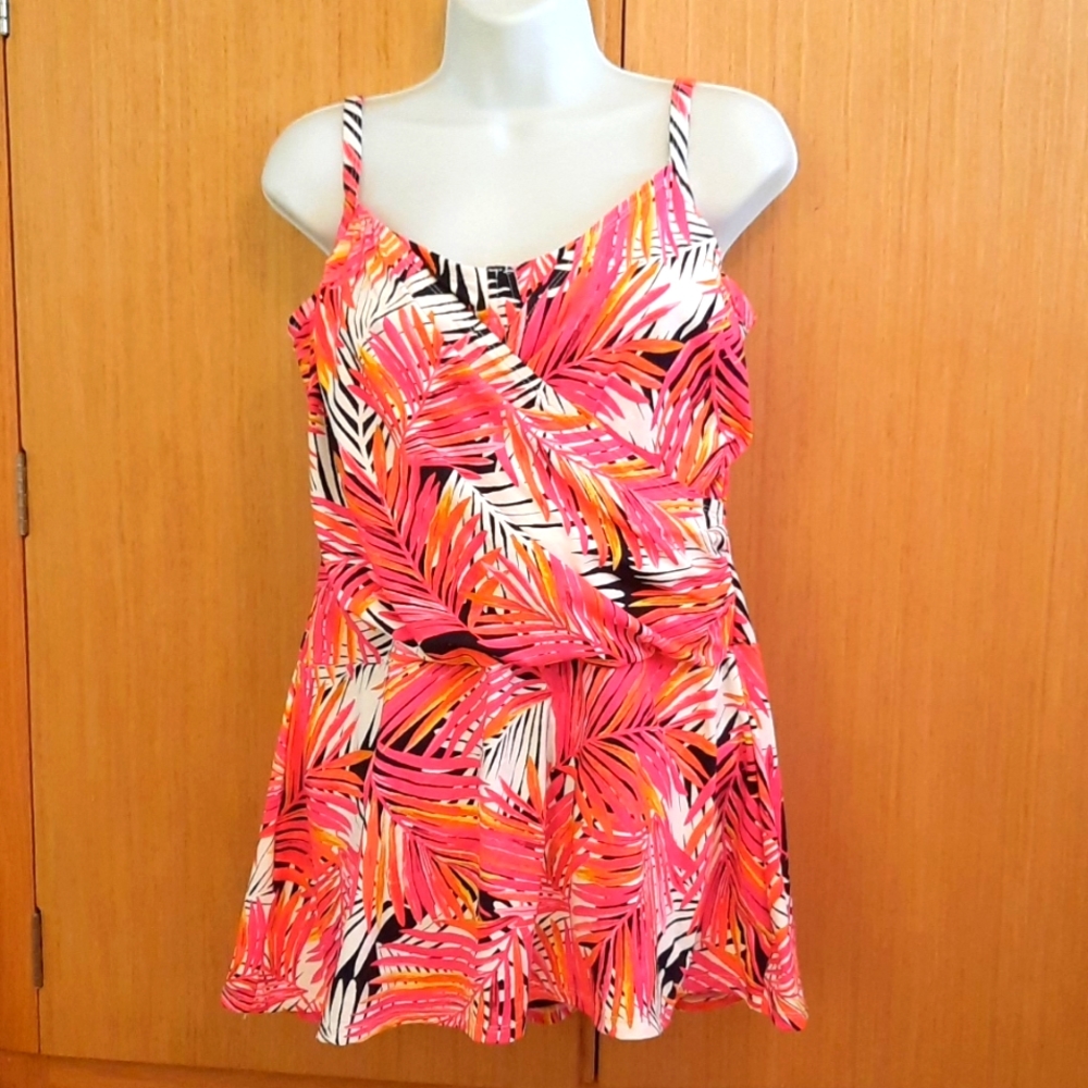 +SZ Real Bodies SZ 14 Pink Floral 1 PC. Swimdress.